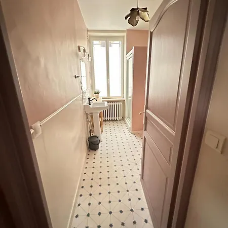 Bicotea - Le Calme Et Le Charme Ancien, Reinterprete بيت للعطل لو مان