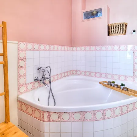 Feriehus Bicotea - Le Calme Et Le Charme Ancien, Reinterprete Le Mans