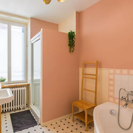 Holiday home Bicotea - Le Calme Et Le Charme Ancien, Reinterprete