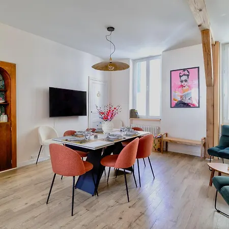 Holiday home Bicotea - Le Calme Et Le Charme Ancien, Reinterprete *