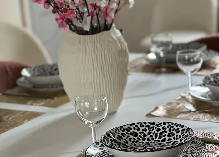 Bicotea - Le Calme Et Le Charme Ancien, Reinterprete Le Mans