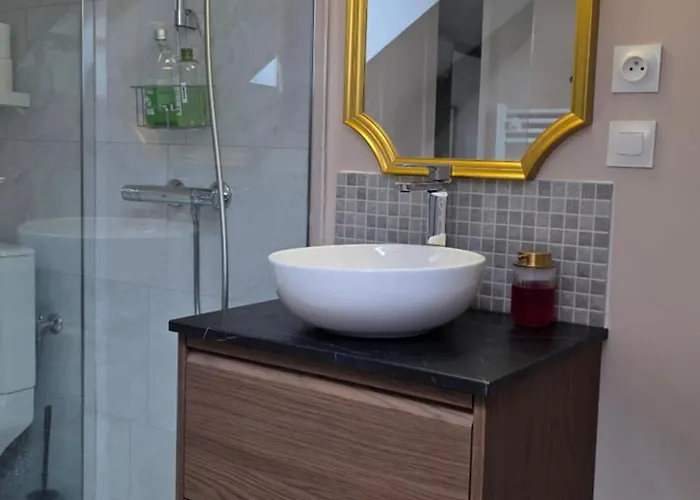 Bicotea - Le Calme Et Le Charme Ancien, Reinterprete Le Mans